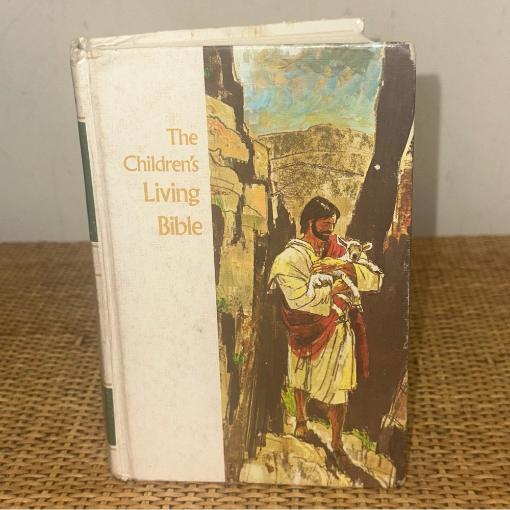 Vintage 1971 The Children’s Living Bible Hardcover Paraphrased Tyndale House